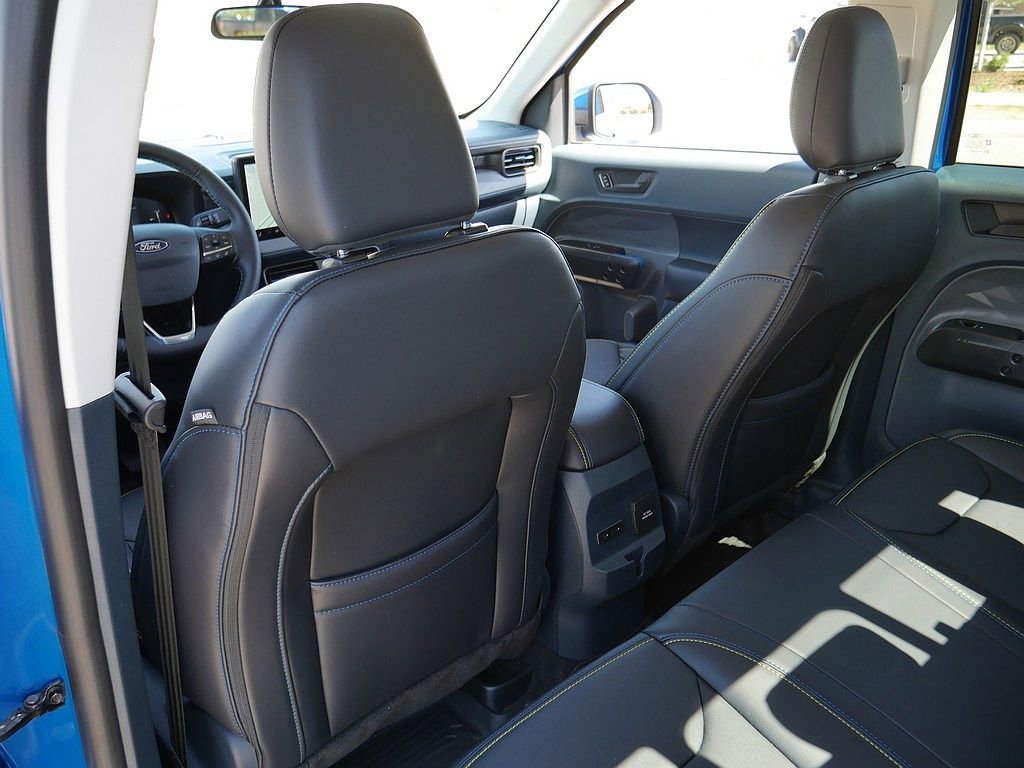 Used 2026 Ford Maverick Lobo AWD/4WD image 16