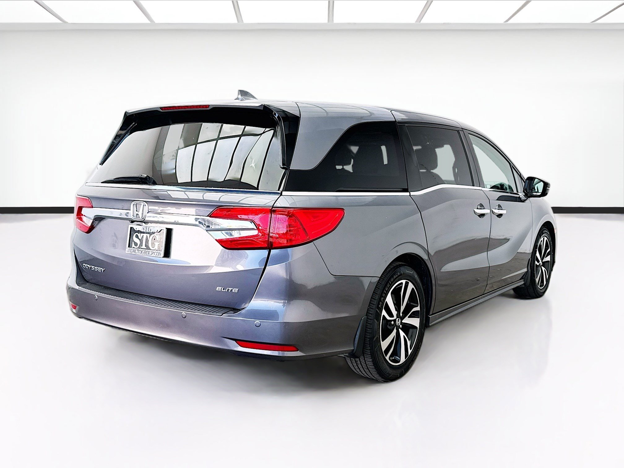 Used 2019 Honda Odyssey Elite image 4