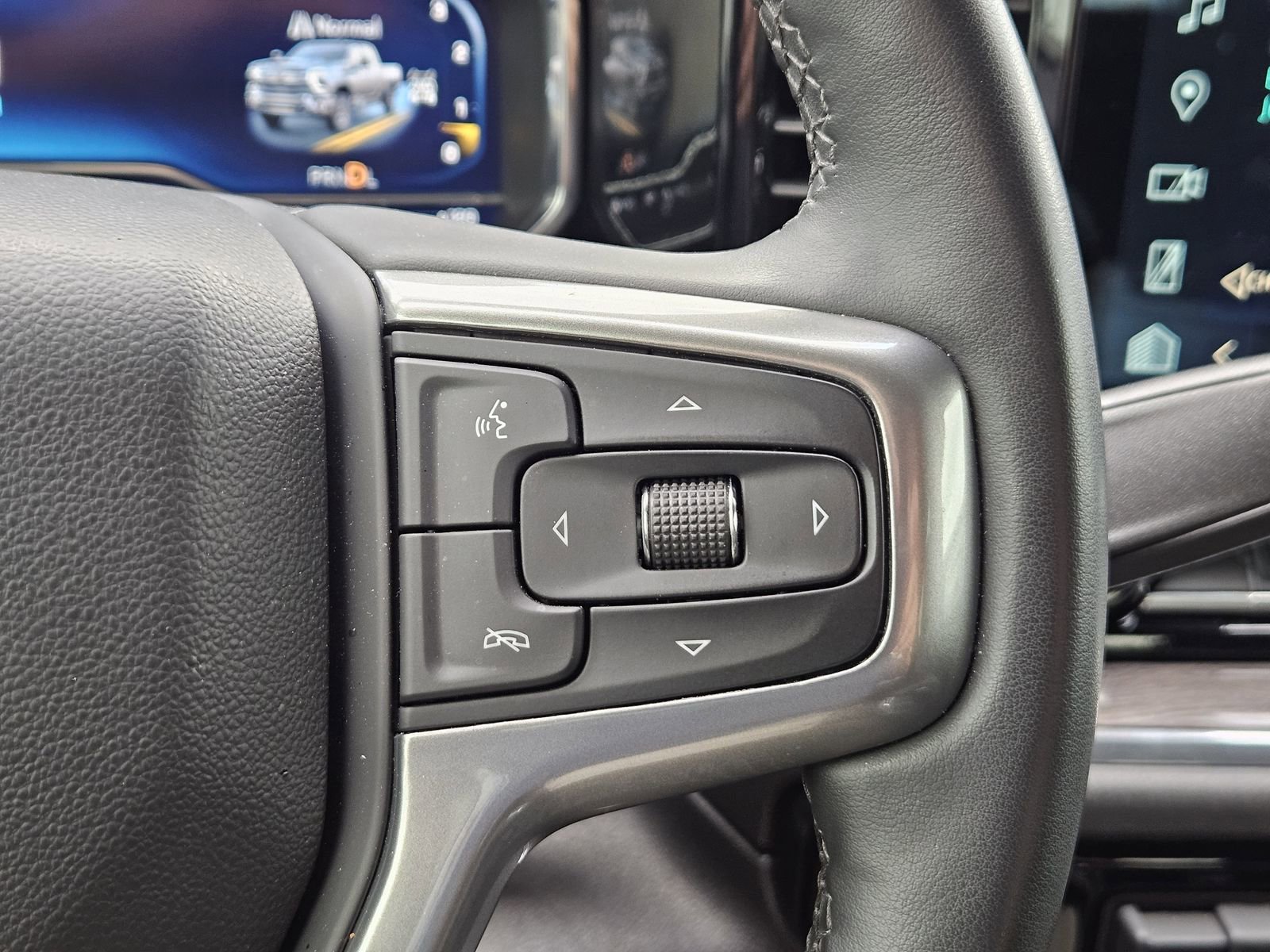 Certified 2024 Chevrolet Silverado 2500 LTZ w/ LTZ Convenience Package image 28