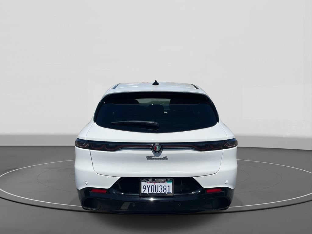 Used 2025 Alfa Romeo Tonale w/ Premium Package AWD/4WD image 5