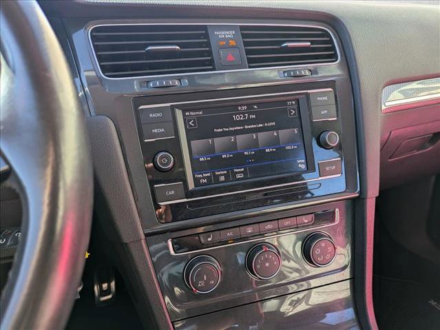 Used 2019 Volkswagen Golf Alltrack S image 12