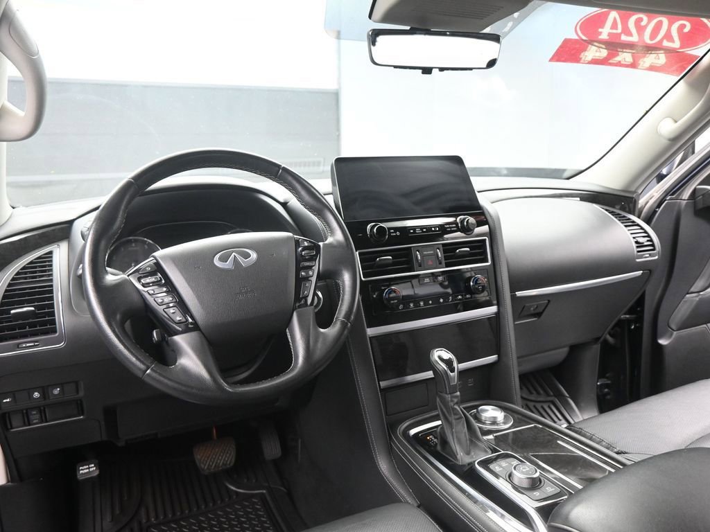 Used 2024 INFINITI QX80 Luxe image 16