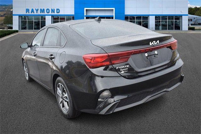 Used 2023 Kia Forte LXS w/ LXS Technology Package image 5