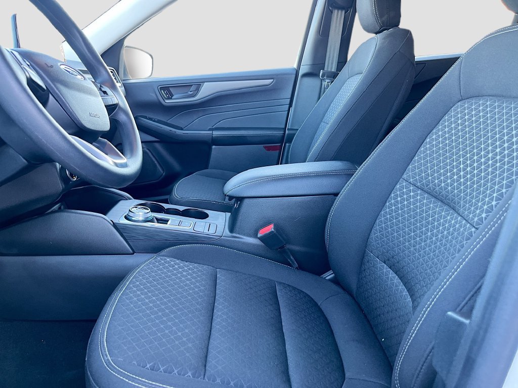 Used 2025 Ford Escape Active FWD image 19