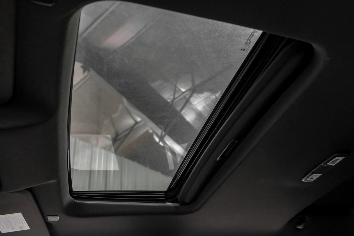 Used 2024 Chevrolet Silverado 2500 High Country w/ High Country Premium Package image 23