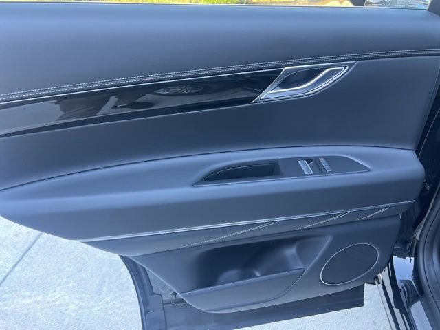 New 2025 Genesis GV80 2.5T Standard image 15