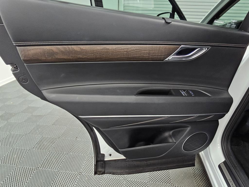 Used 2024 Genesis GV80 2.5T image 33