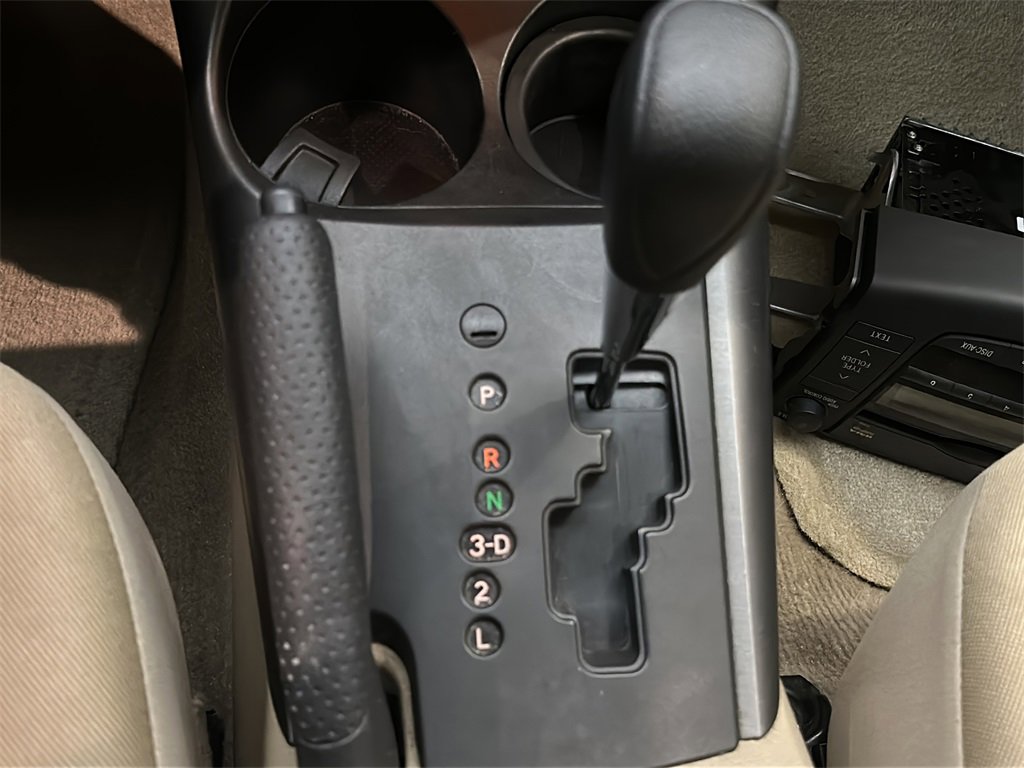 Used 2011 Toyota RAV4 4WD image 20