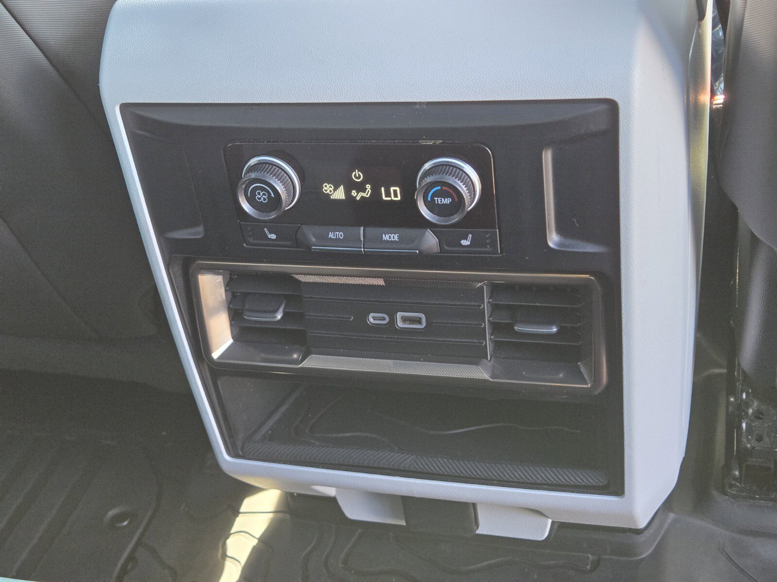 Used 2025 GMC Hummer EV 2X AWD/4WD image 15