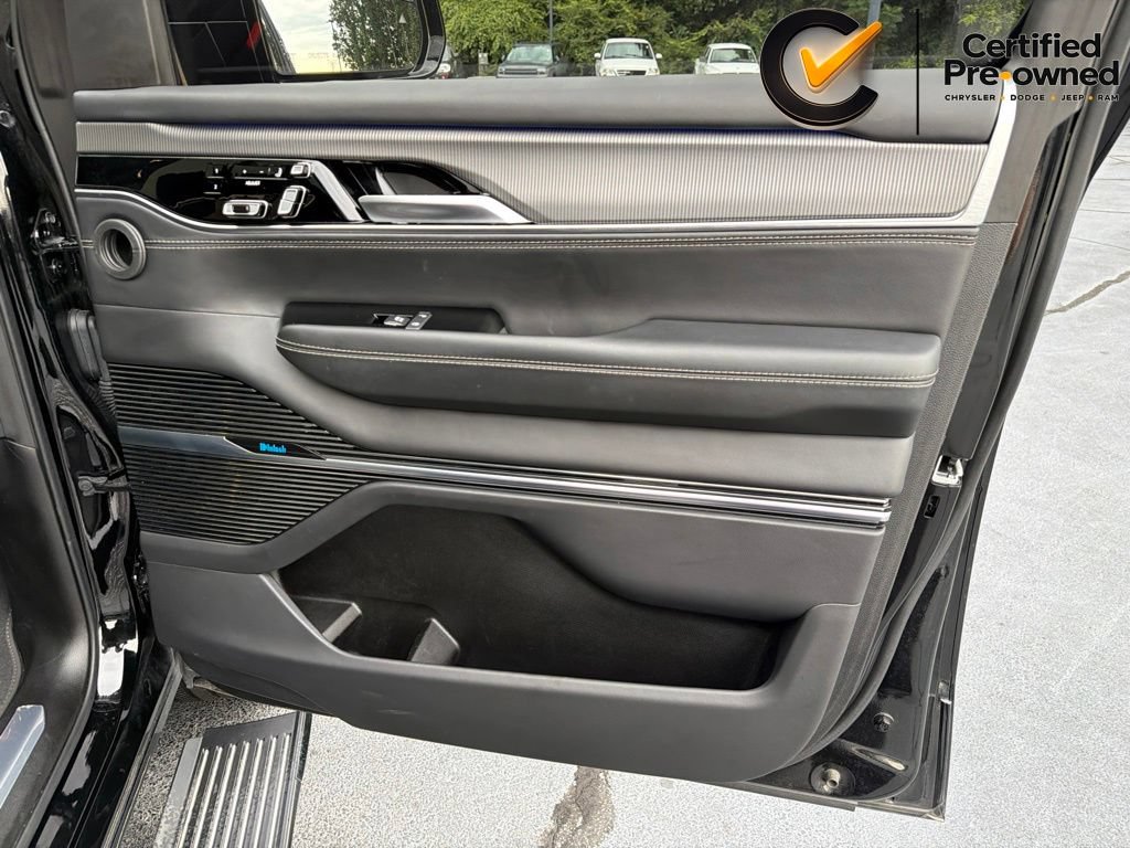 Certified 2023 Jeep Grand Wagoneer Series II AWD/4WD image 39