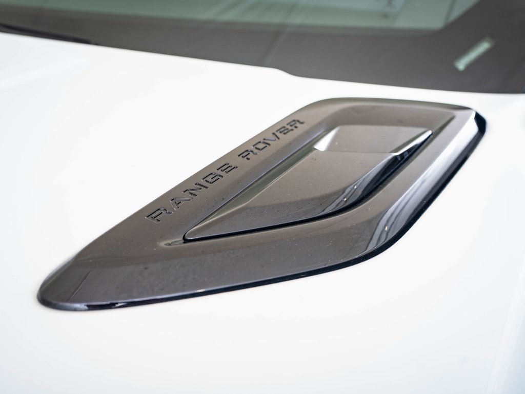 Used 2022 Land Rover Range Rover Sport HST image 21