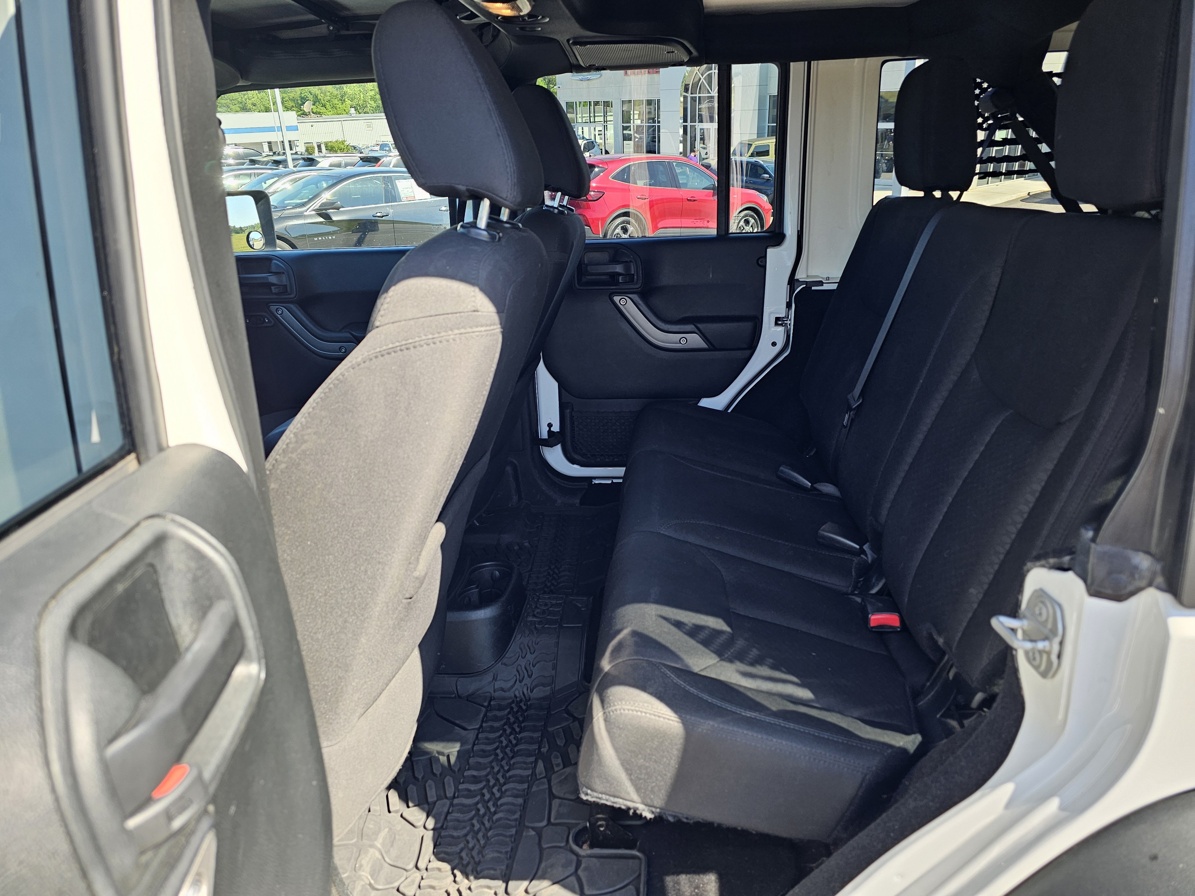 Used 2018 Jeep Wrangler Unlimited Sport S AWD/4WD image 28
