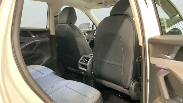 New 2026 Volkswagen Tiguan SE AWD/4WD image 34