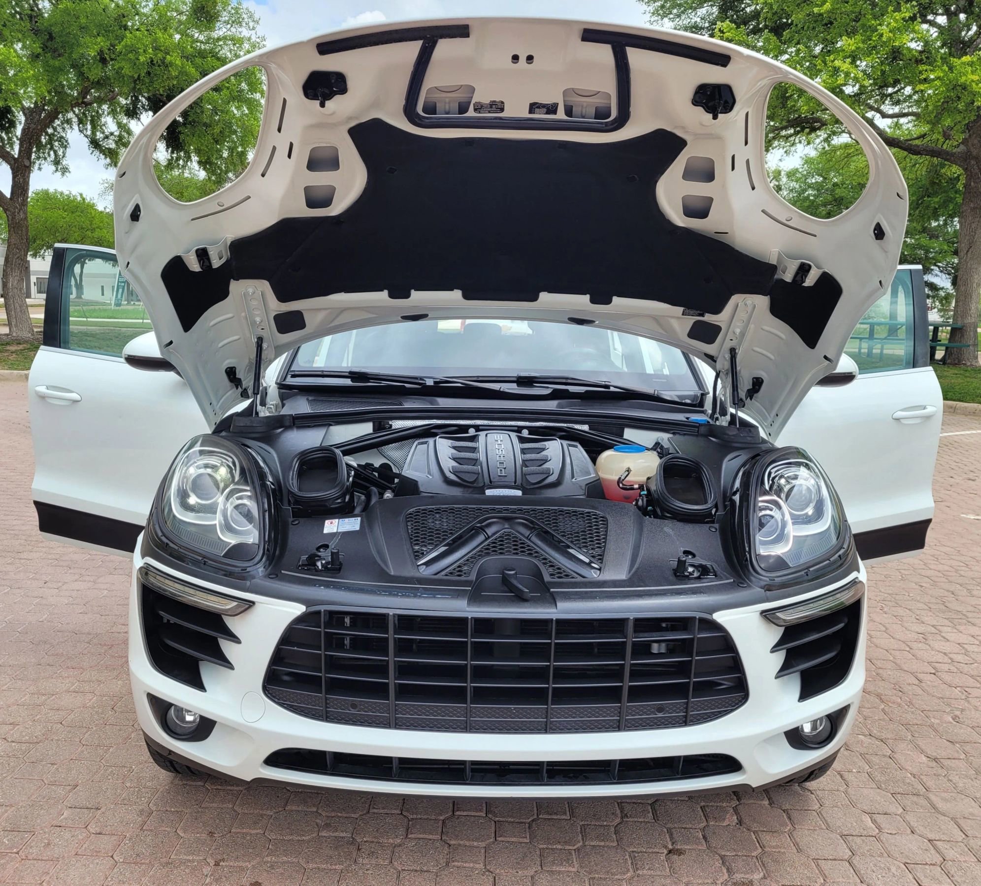 Used 2015 Porsche Macan S image 11