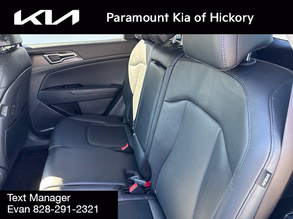 Used 2025 Kia Sportage EX w/ Premium Package FWD image 13
