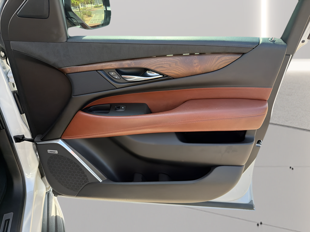 Used 2020 Cadillac Escalade Premium Luxury RWD image 45