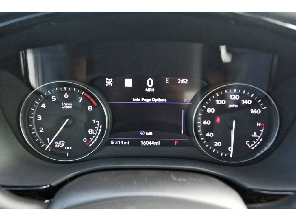 Certified 2024 Cadillac XT5 Sportv w/ Technology Package image 8