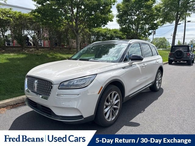 Used 2022 Lincoln Corsair AWD w/ Premium Package image 3