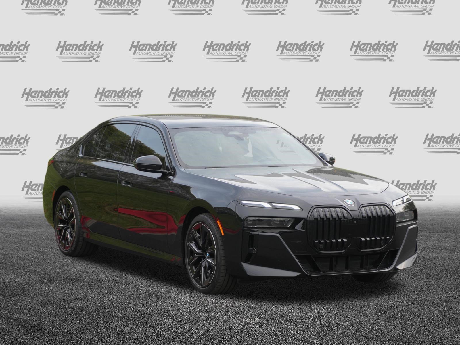 Certified 2023 BMW 740i w/ Parking Assistance Package RWD image 2