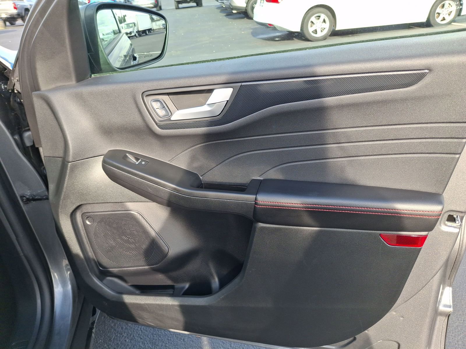 Used 2025 Ford Escape ST-Line image 21