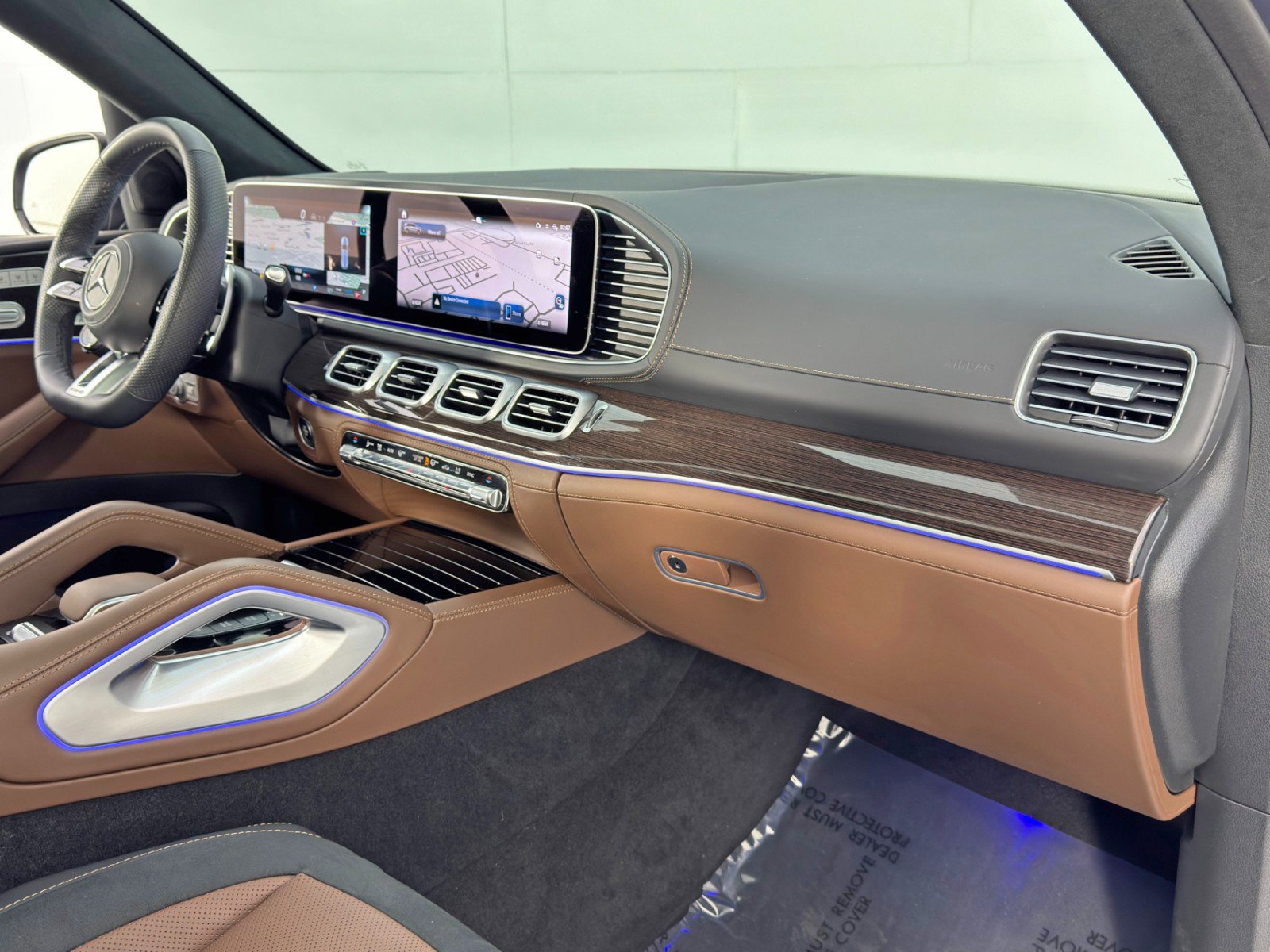 Used 2024 Mercedes-Benz GLS 63 AMG 4MATIC image 15