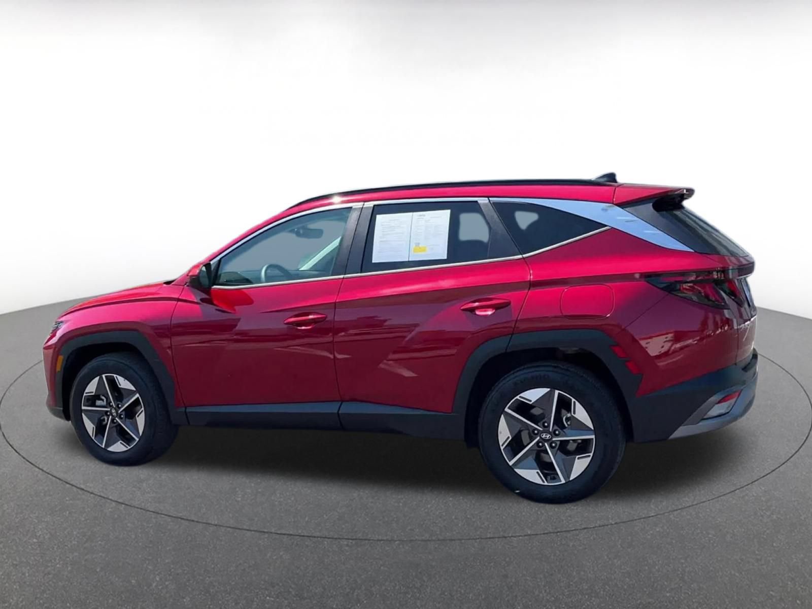 Used 2026 Hyundai Tucson SEL Plus AWD/4WD image 9