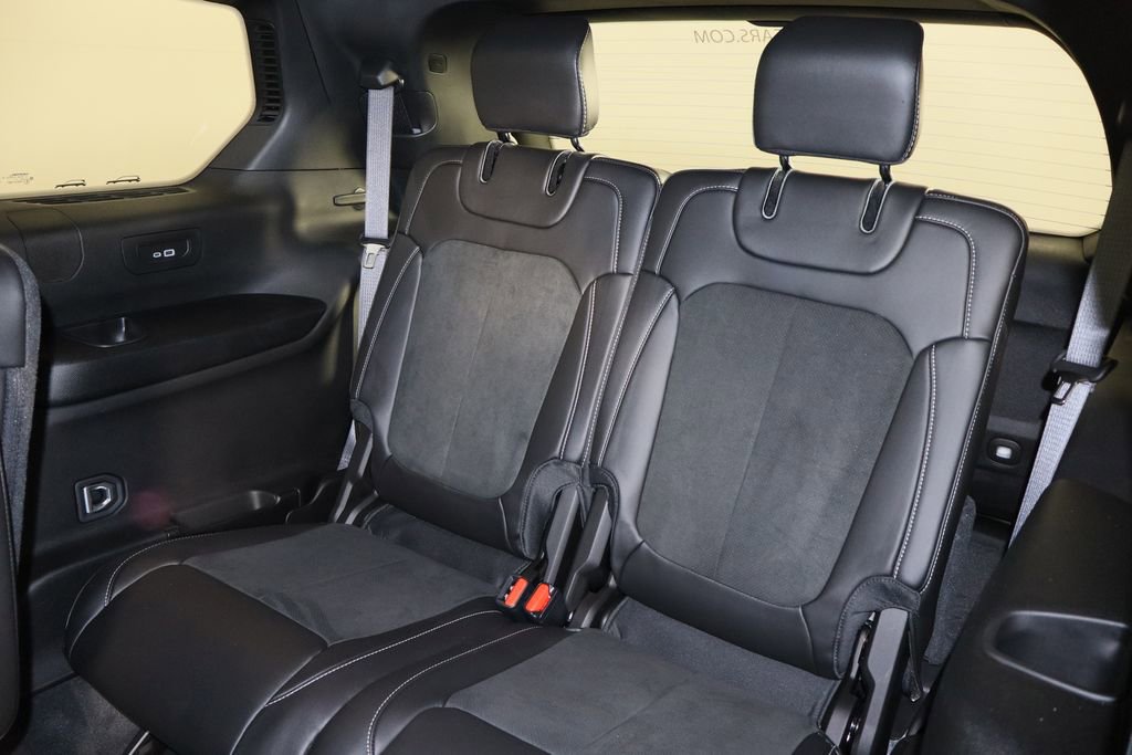 Used 2025 Jeep Grand Cherokee L Altitude image 13