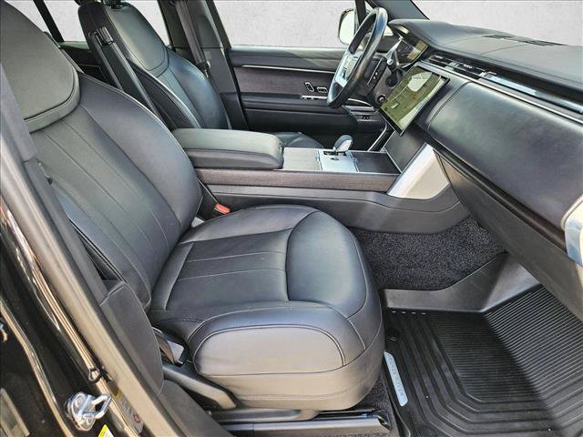 Used 2025 Land Rover Range Rover SE AWD/4WD image 22