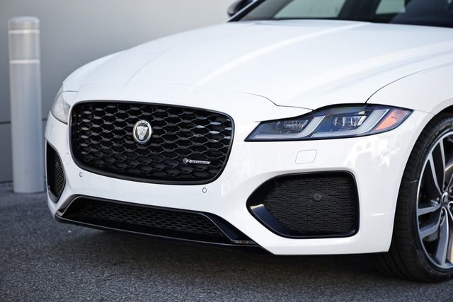 New 2024 Jaguar XF R-Dynamic SE AWD/4WD image 2