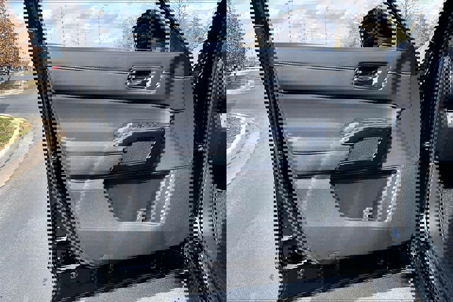 New 2026 Nissan Pathfinder SV image 10