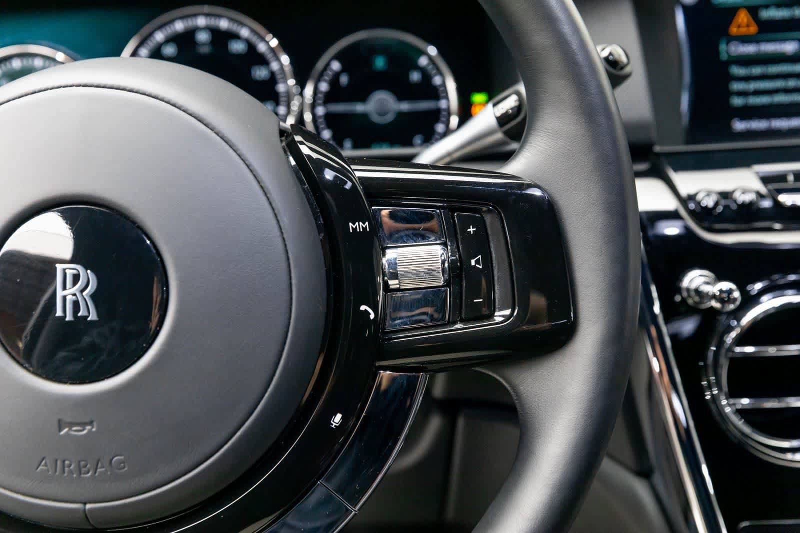 Certified 2022 Rolls-Royce Cullinan AWD/4WD image 20