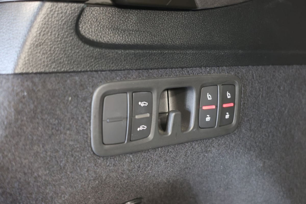 Used 2023 Audi SQ7 Prestige AWD/4WD image 34