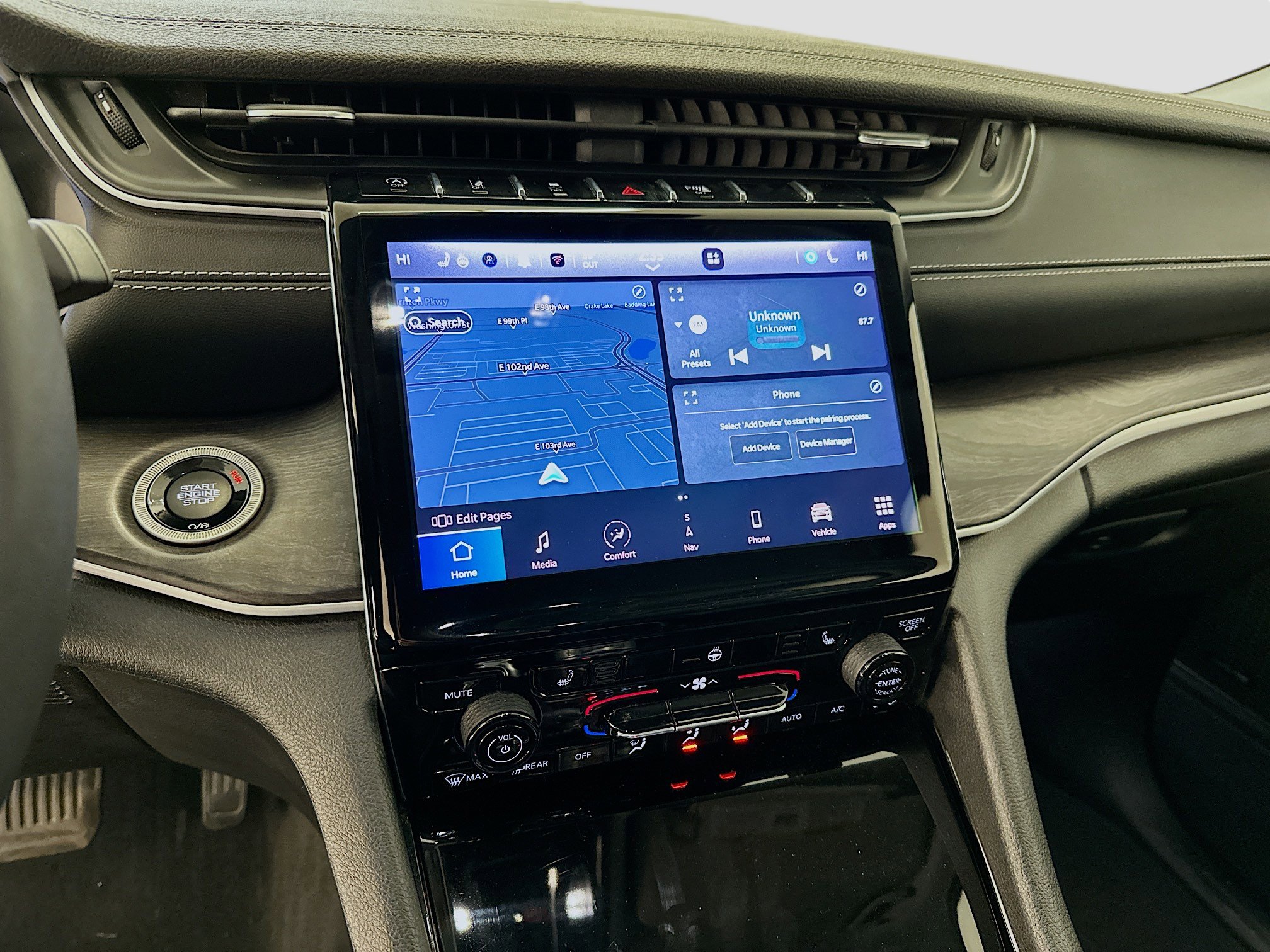 Used 2023 Jeep Grand Cherokee L Limited w/ Trailer Tow Group (B) image 26