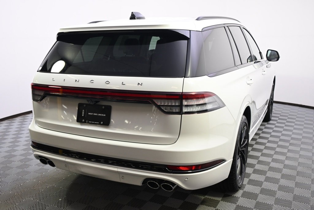 New 2026 Lincoln Aviator Reserve image 6