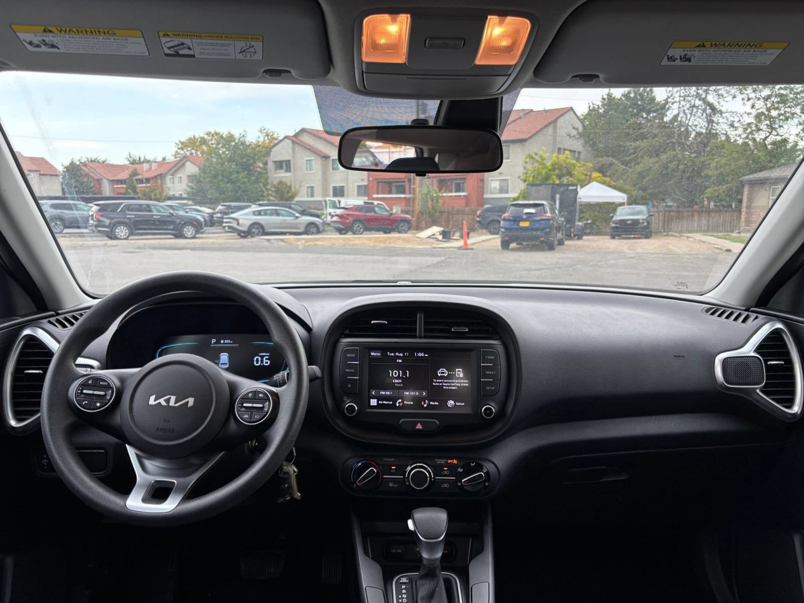 Used 2025 Kia Soul LX w/ LX Technology Package FWD image 30