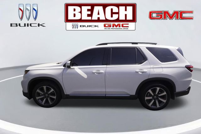 Used 2025 Honda Pilot Touring image 6