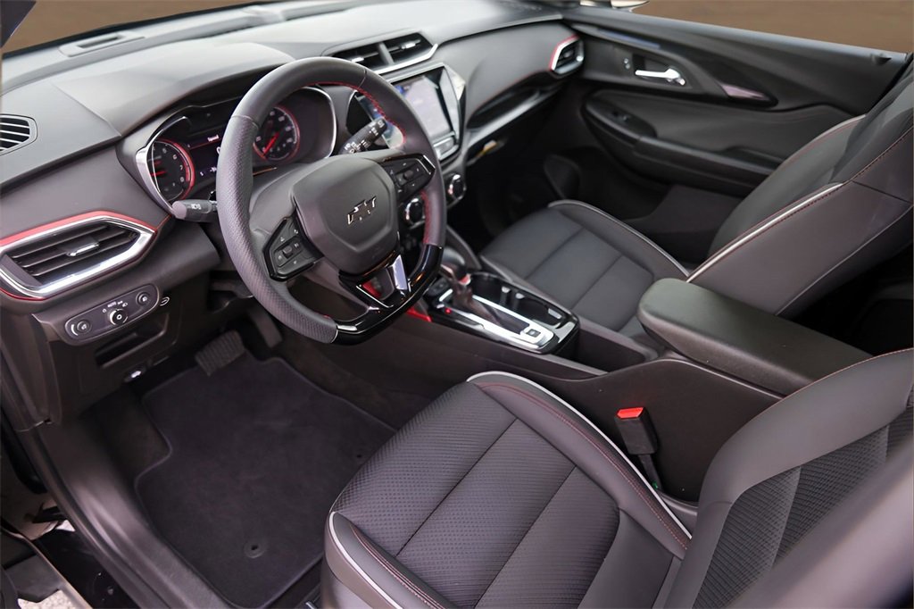 Used 2021 Chevrolet TrailBlazer RS w/ Technology Package image 10