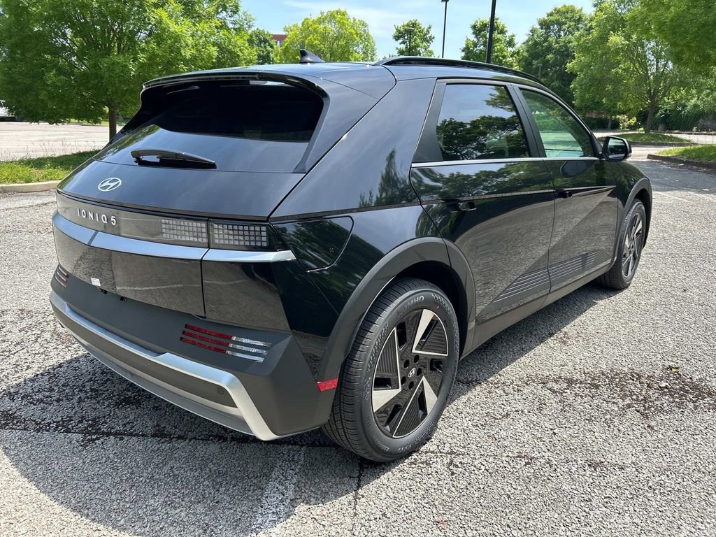 New 2025 Hyundai Ioniq 5 SEL RWD image 7