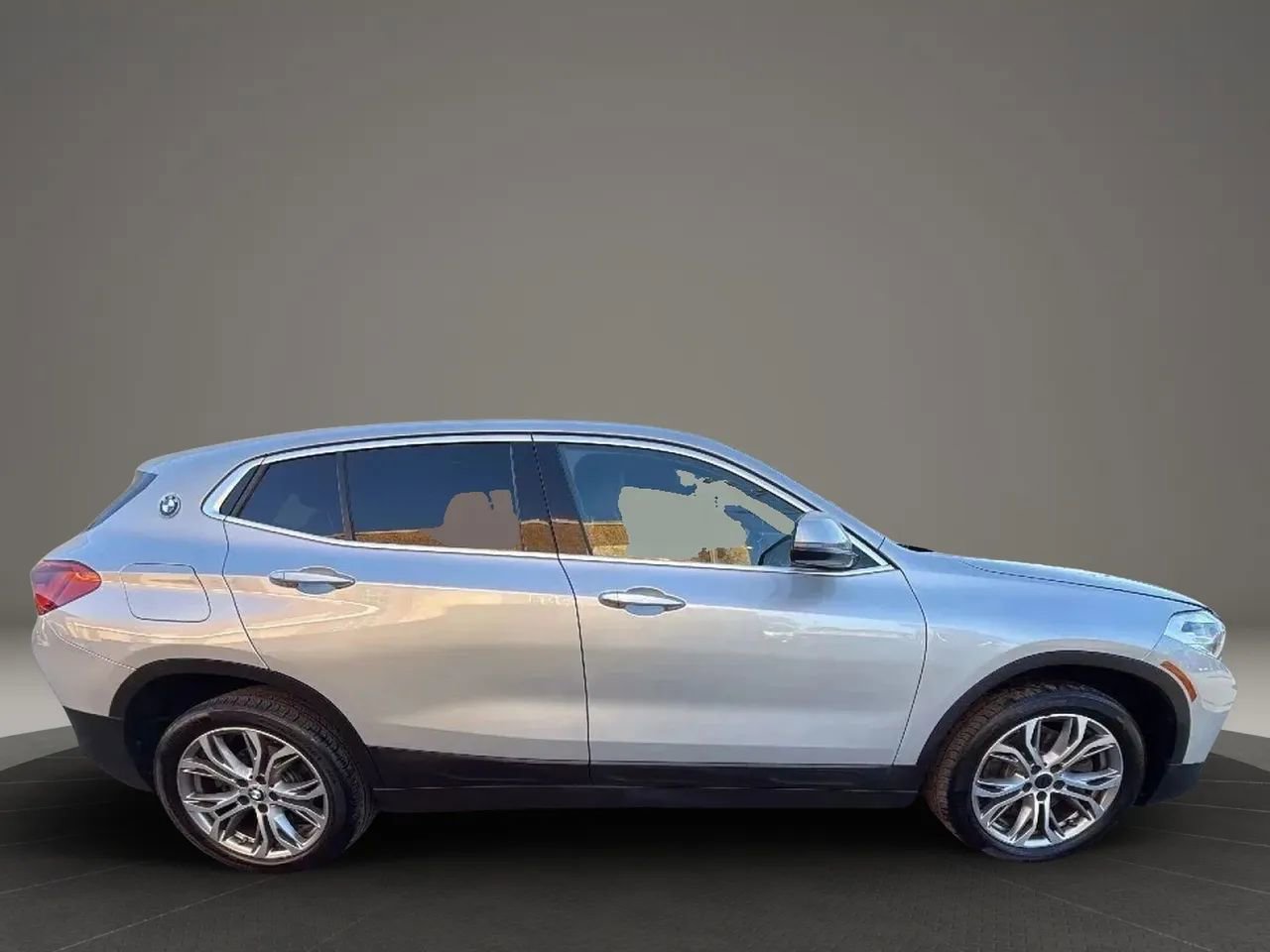 Used 2020 BMW X2 xDrive28i w/ Convenience Package AWD/4WD image 4
