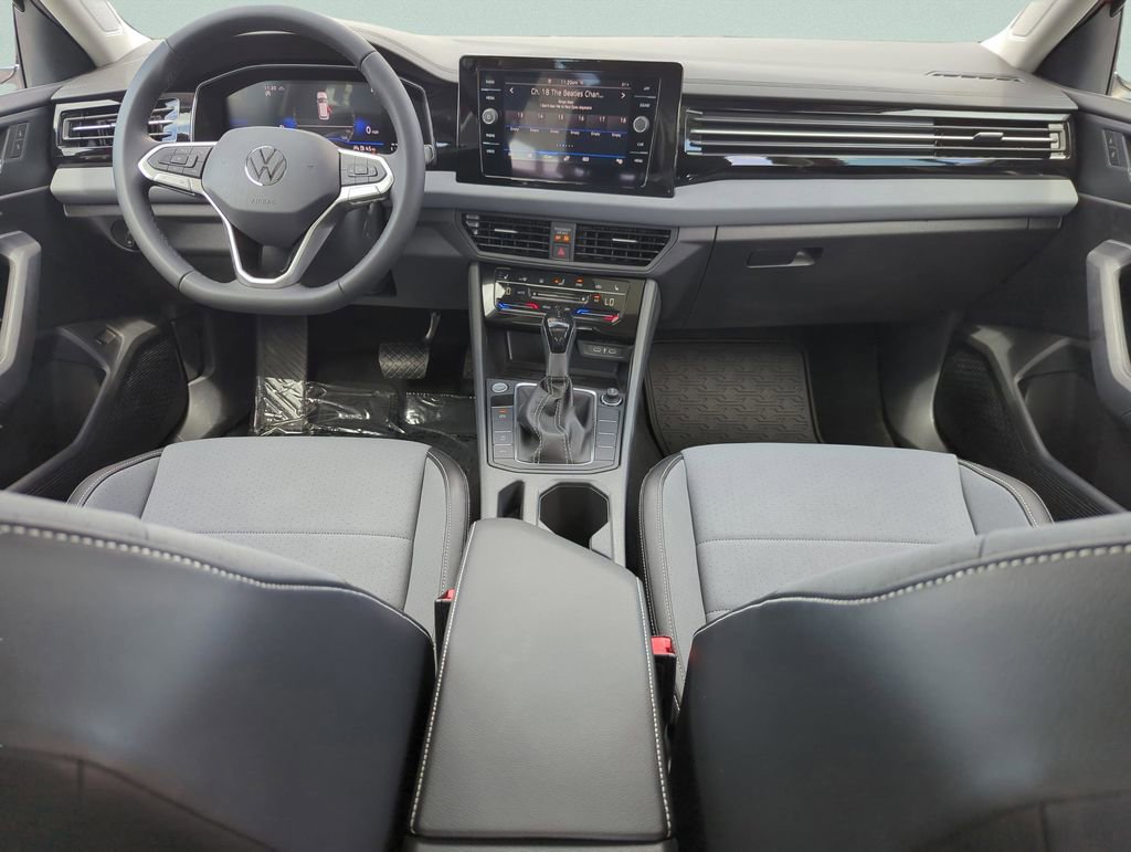 New 2026 Volkswagen Jetta SE FWD image 23