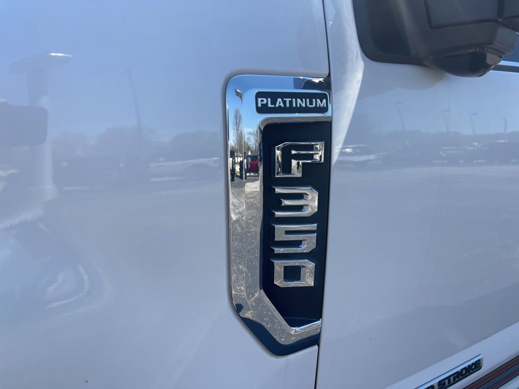 Used 2017 Ford F350 Platinum w/ Platinum Ultimate Package image 13