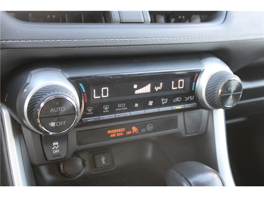 Used 2020 Toyota RAV4 LE w/ All Weather Liner Package image 23