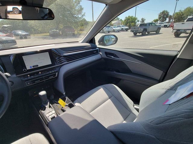 Used 2026 Toyota Camry LE FWD image 3