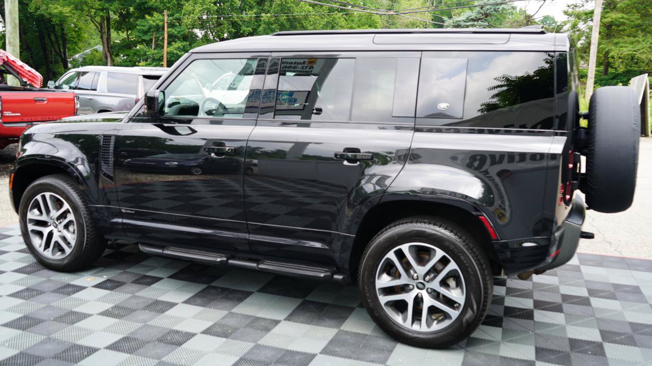 Used 2021 Land Rover Defender 110 X-Dynamic SE AWD/4WD image 19