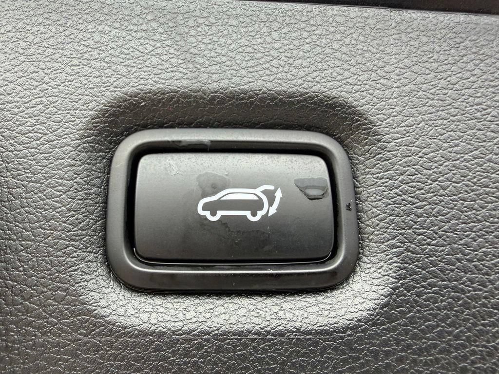 Used 2021 Hyundai Santa Fe SEL w/ Convenience Package FWD image 26