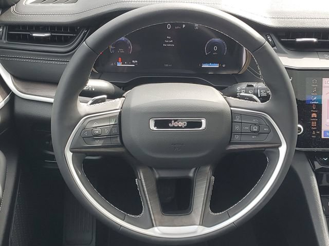 New 2026 Jeep Grand Cherokee Limited AWD/4WD image 14