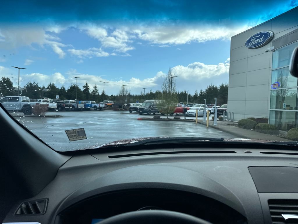 Used 2014 Ford Explorer XLT w/ Equipment Group 202A AWD/4WD image 13