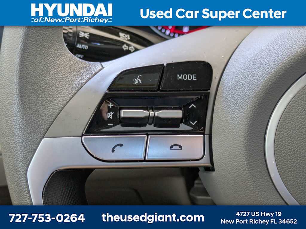 Used 2023 Hyundai Elantra SE image 24