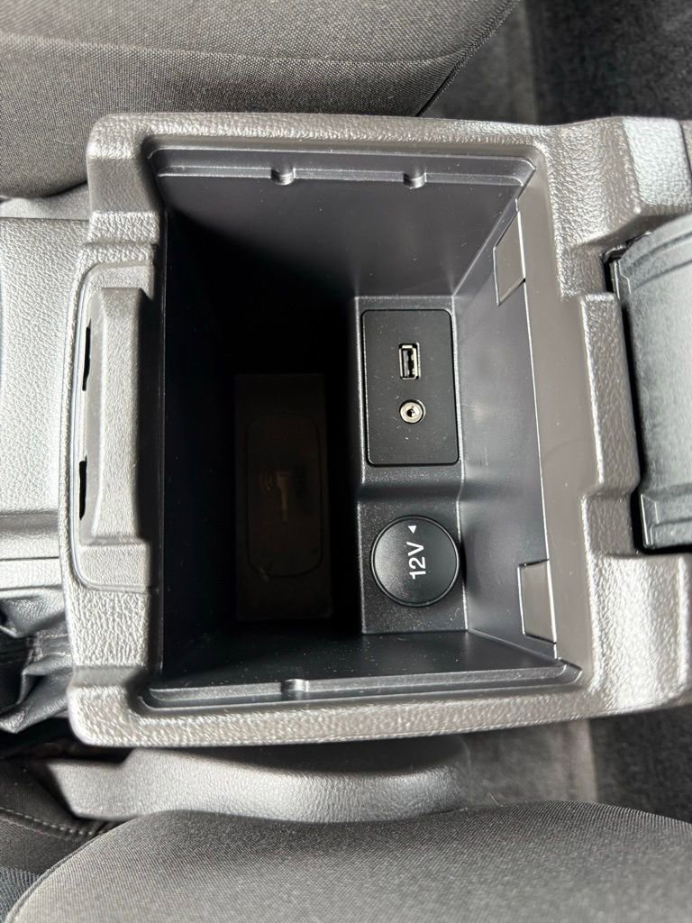 Used 2017 Ford Focus SE FWD image 24