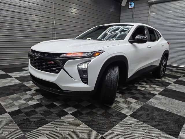 Used 2024 Chevrolet Trax RS w/ Driver Confidence Package FWD image 37